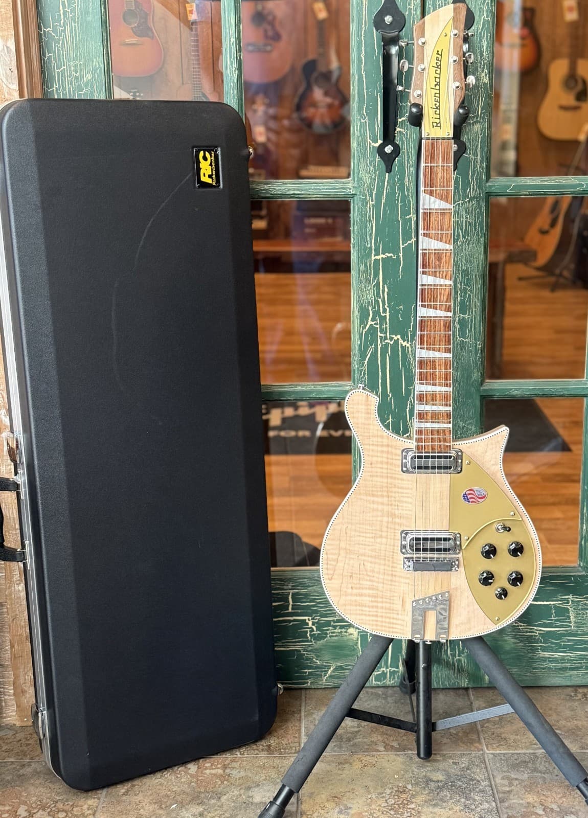 2025 Rickenbacker 660 Electric Guitar Maple Glo With Logo Hard Case