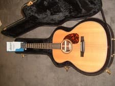 LARRIVEE OM-40 R WITH L.R.BAGGS ANTHEM PICK UP