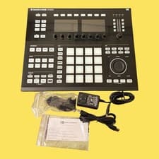 Native Instruments MASCHINE STUDIO Groove Production Studio (BLACK)