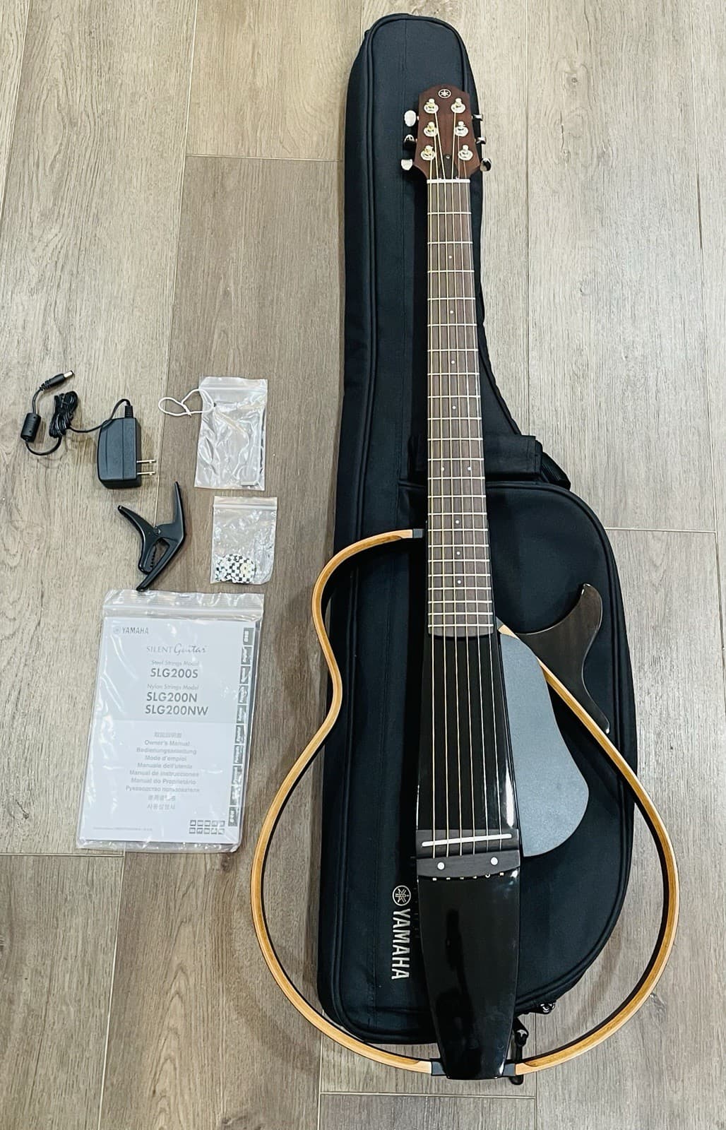 YAMAHA SILENT Guitar SLG200S Acoustic-Electric guitar TBL w/ Original soft case