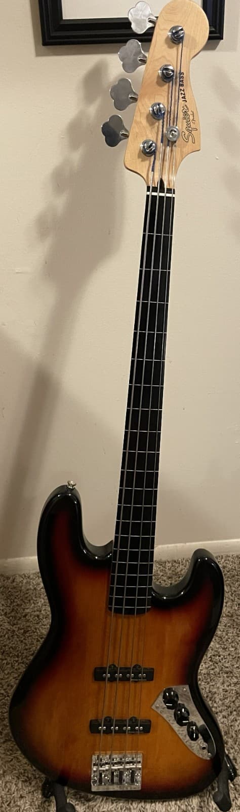 Squier Vintage Modified Jazz Bass Fretless 2006 Seymour Duncan Sunburst
