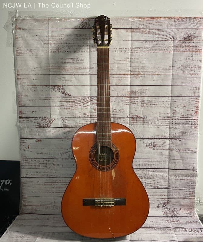 Yamaha G-55A Classical Acoustic Guitar With Hard Case Read Below