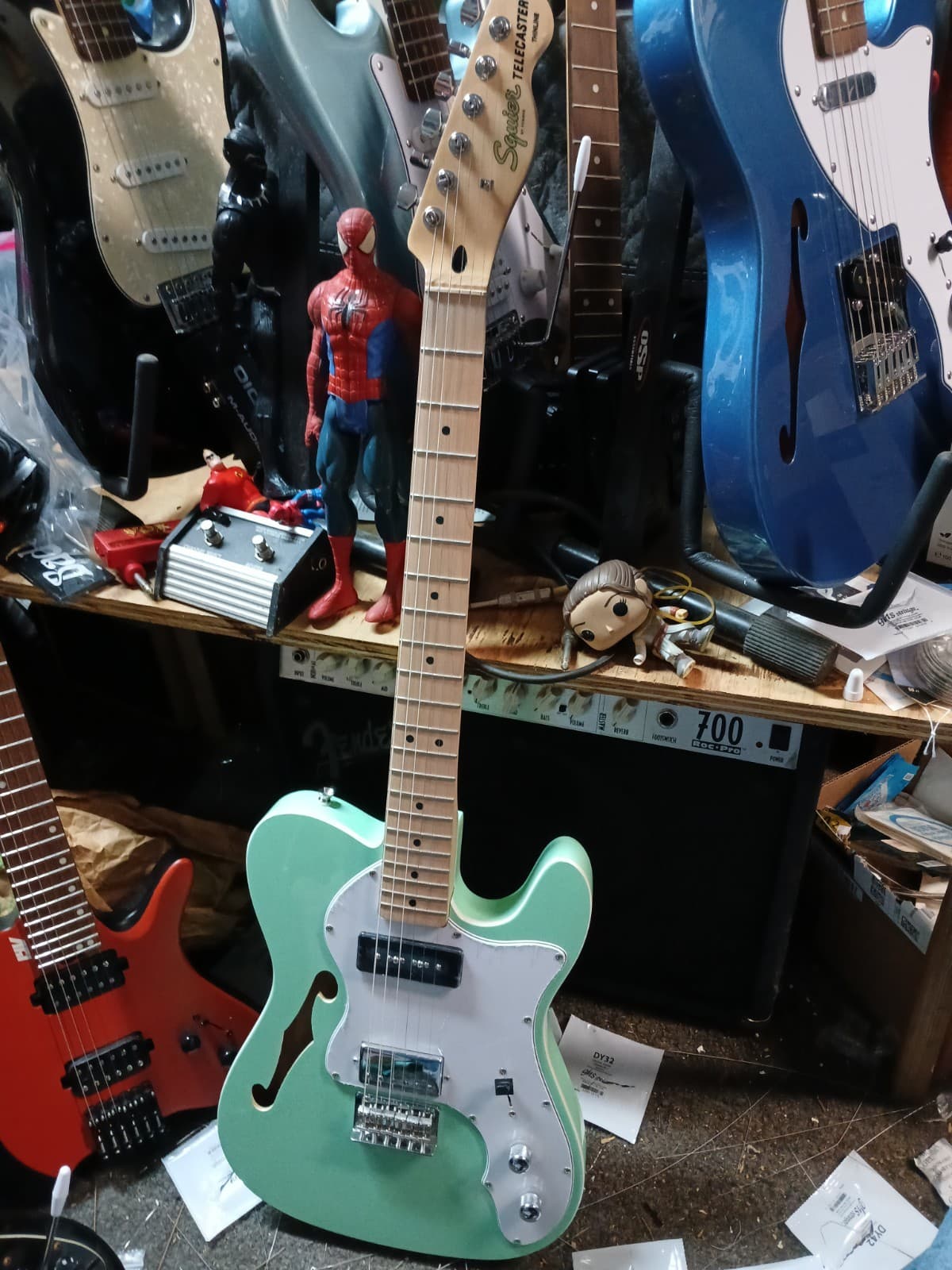 Fender Telecaster Thinline Deluxe SQUIER