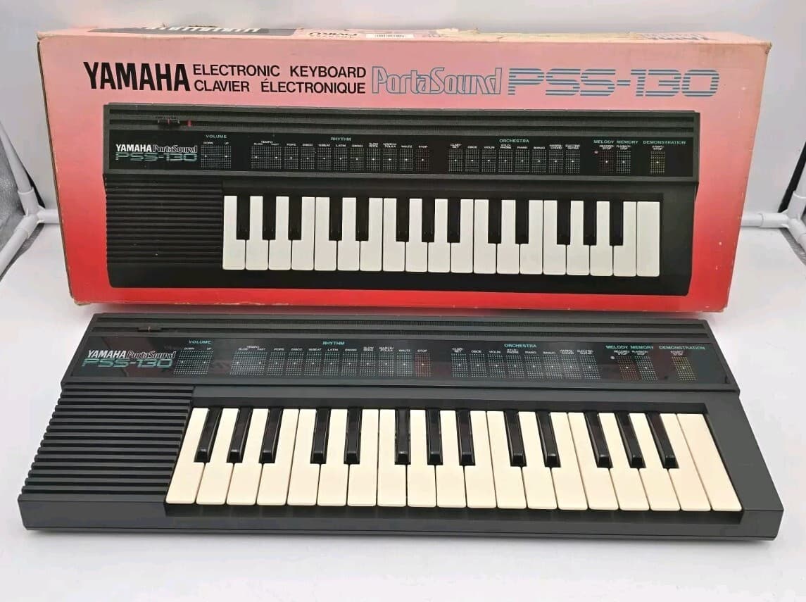 Yamaha Portasound PSS-130 Electronic Keyboard Piano Synthesizer Portable W/ Box