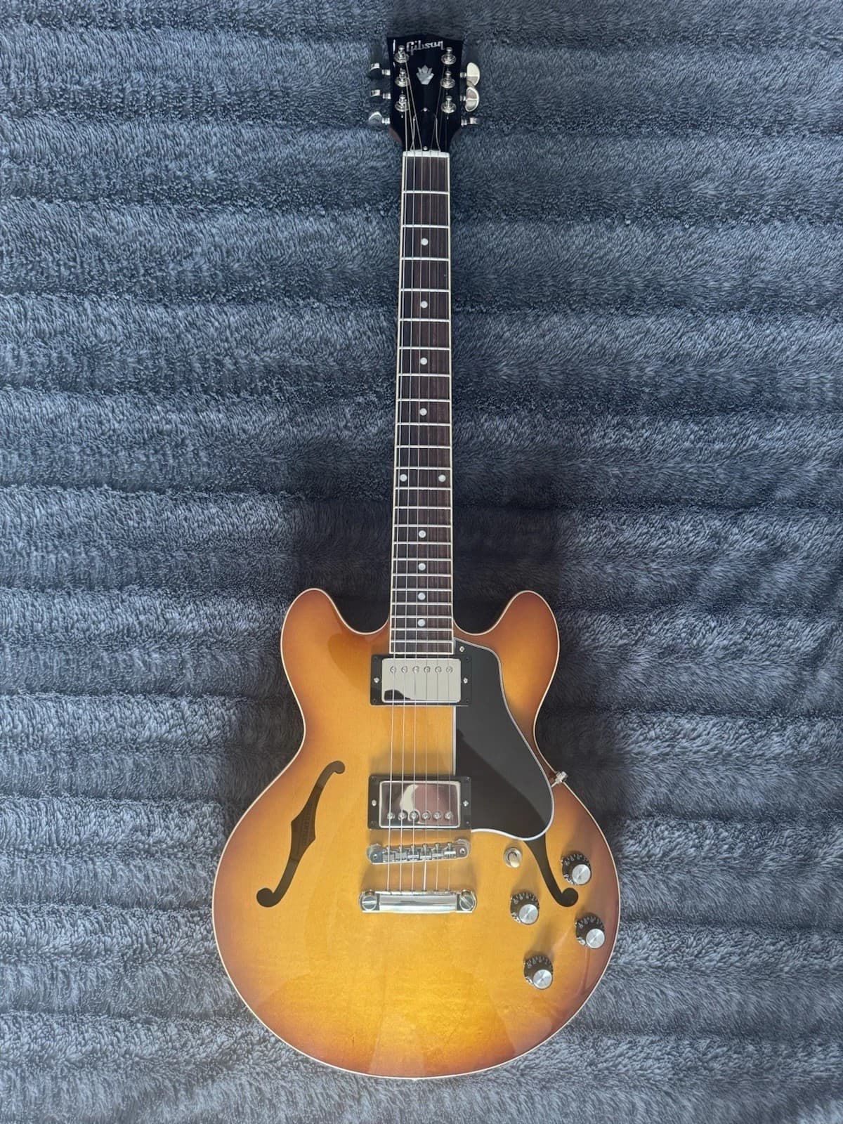 Gibson ES-339 Semi Hollow Electric Guitar - Honey Burst