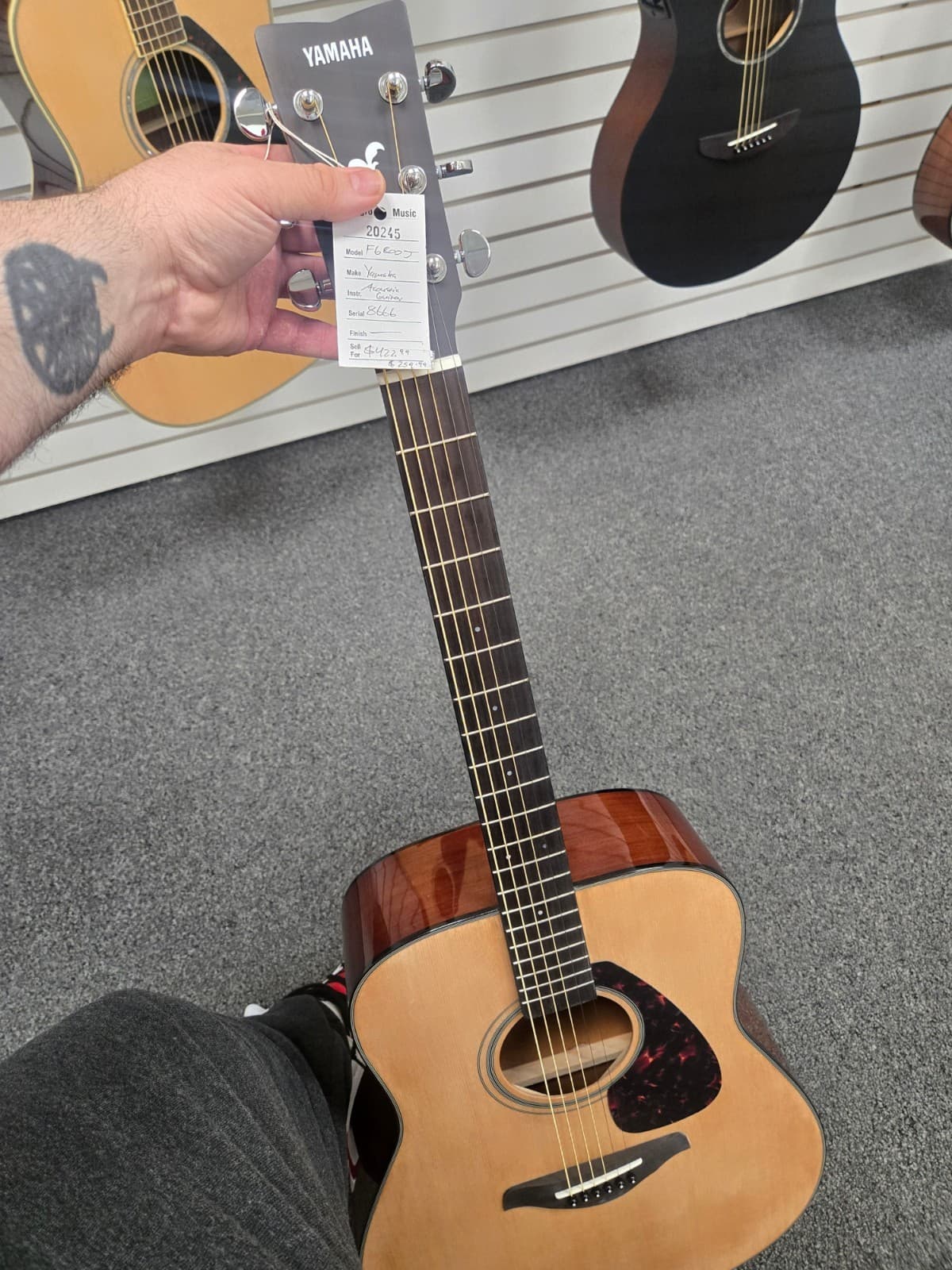 Yamaha Acoustic Guitar