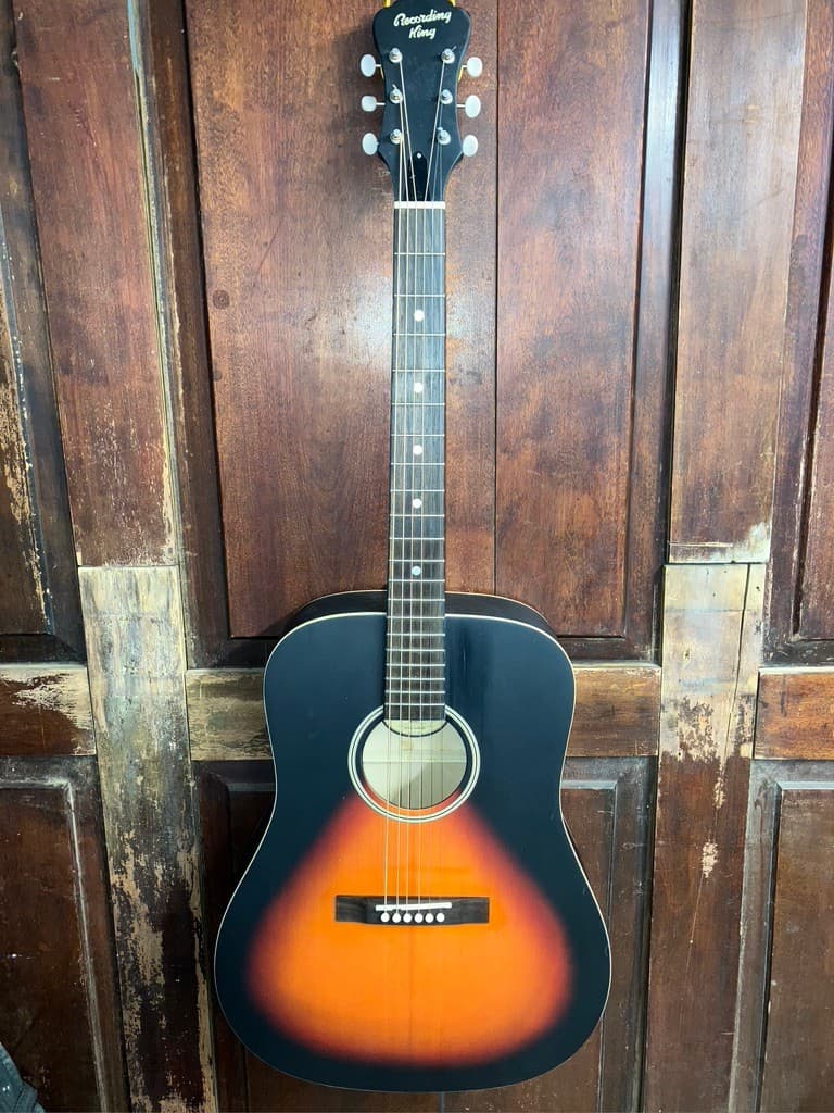 Recording King RDH-05 Solid Top Dreadnought Steel String Acoustic Guitar