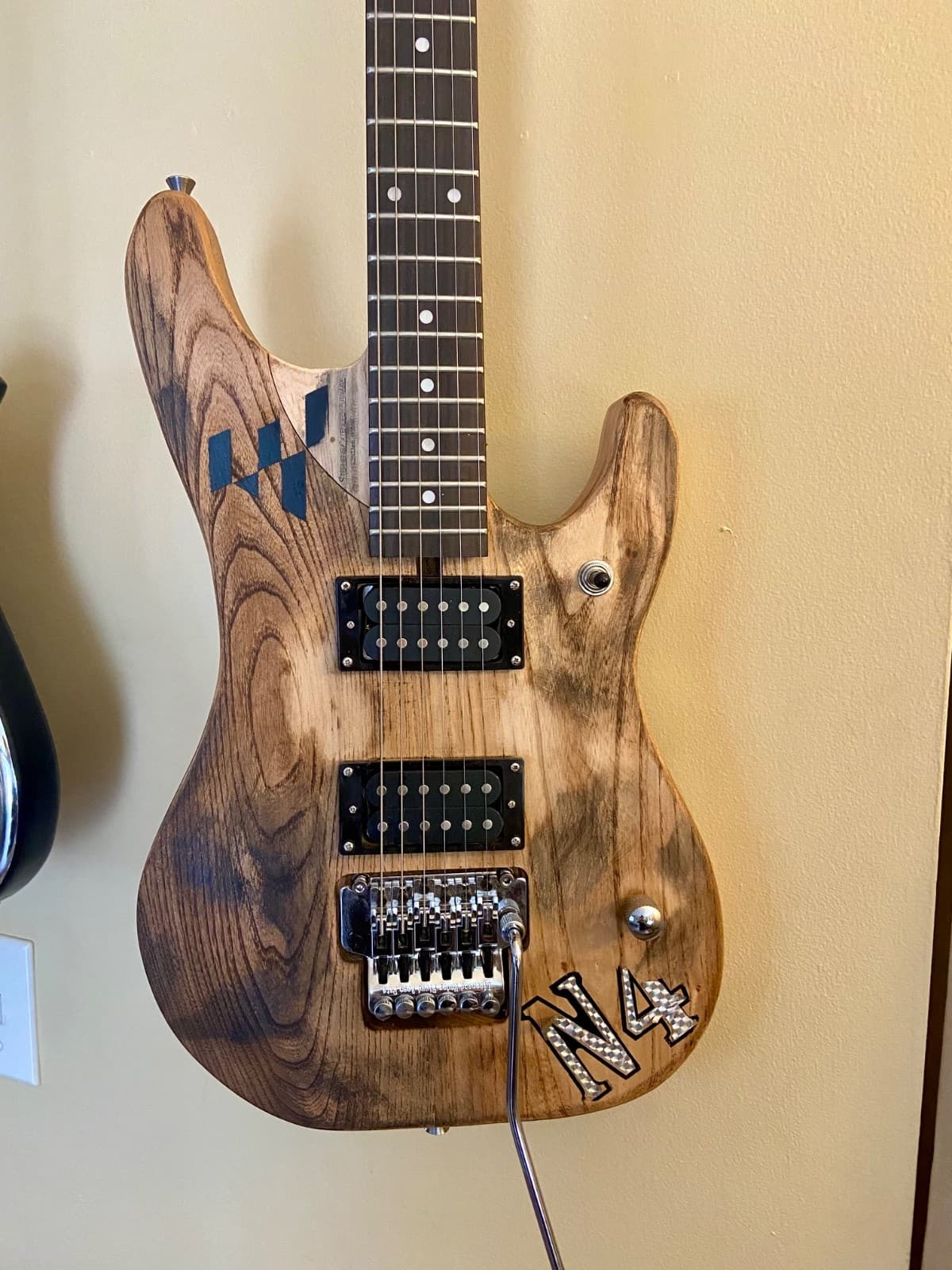 Nuno N4 Wshbrn copy relic guitar