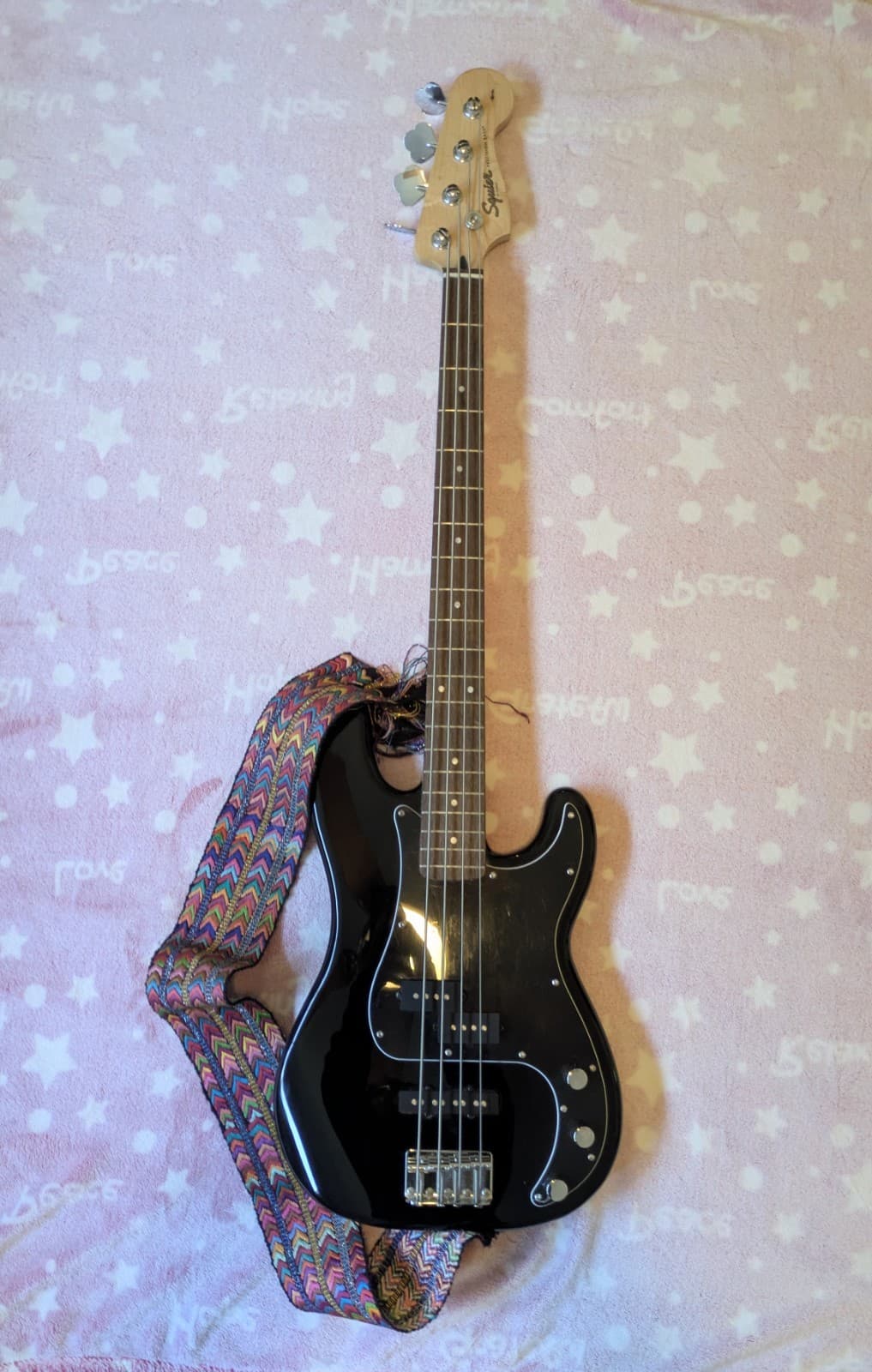 Squier by Fender Affinity Series Precision Bass Guitar Black