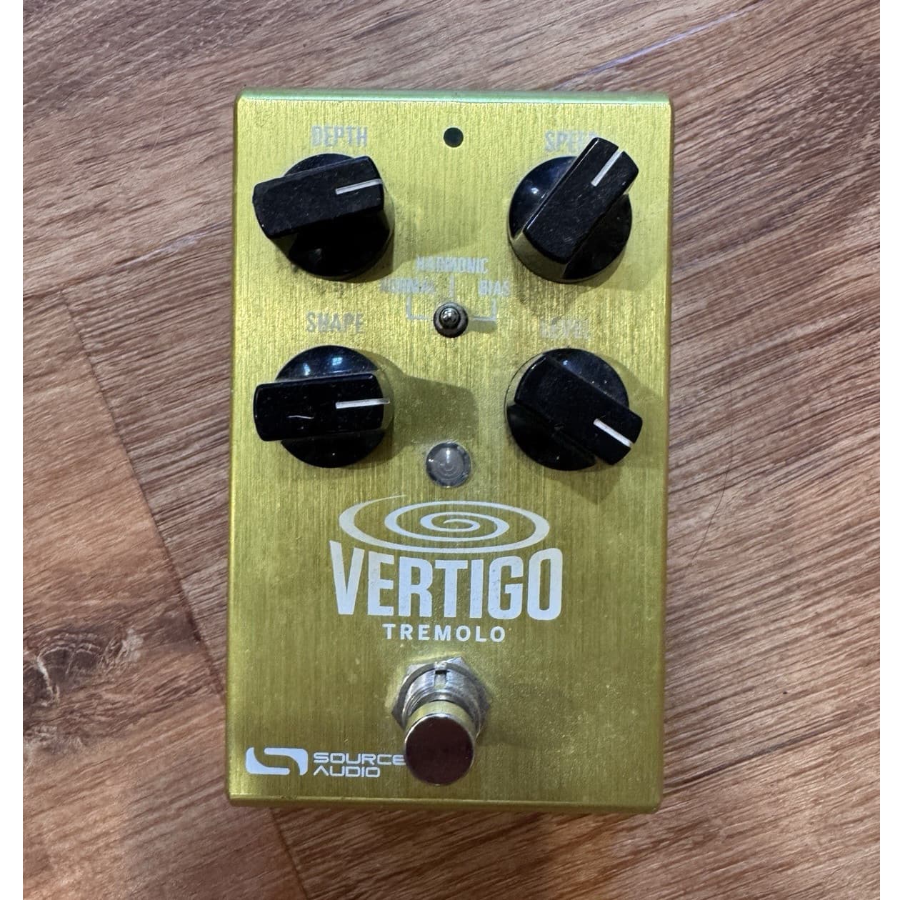 Source Audio Vertigo Tremolo Digital Tremolo Effects Pedal for Guitar/Bass
