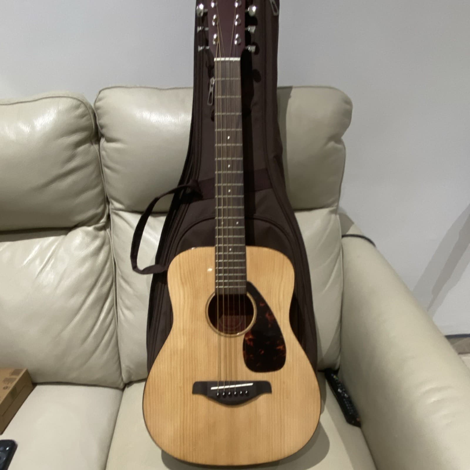 Yamaha FG-Junior JR1 Acoustic Guitar Children's 6 String Natural with Gig Bag