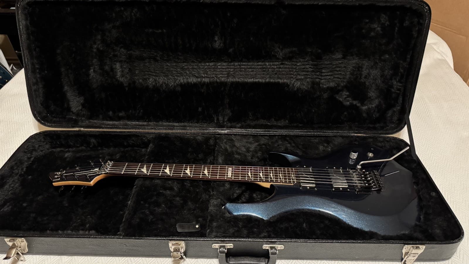 ESP LTD F-200 Blue Sparkle | Fishman Fluence Active Pickups | Case