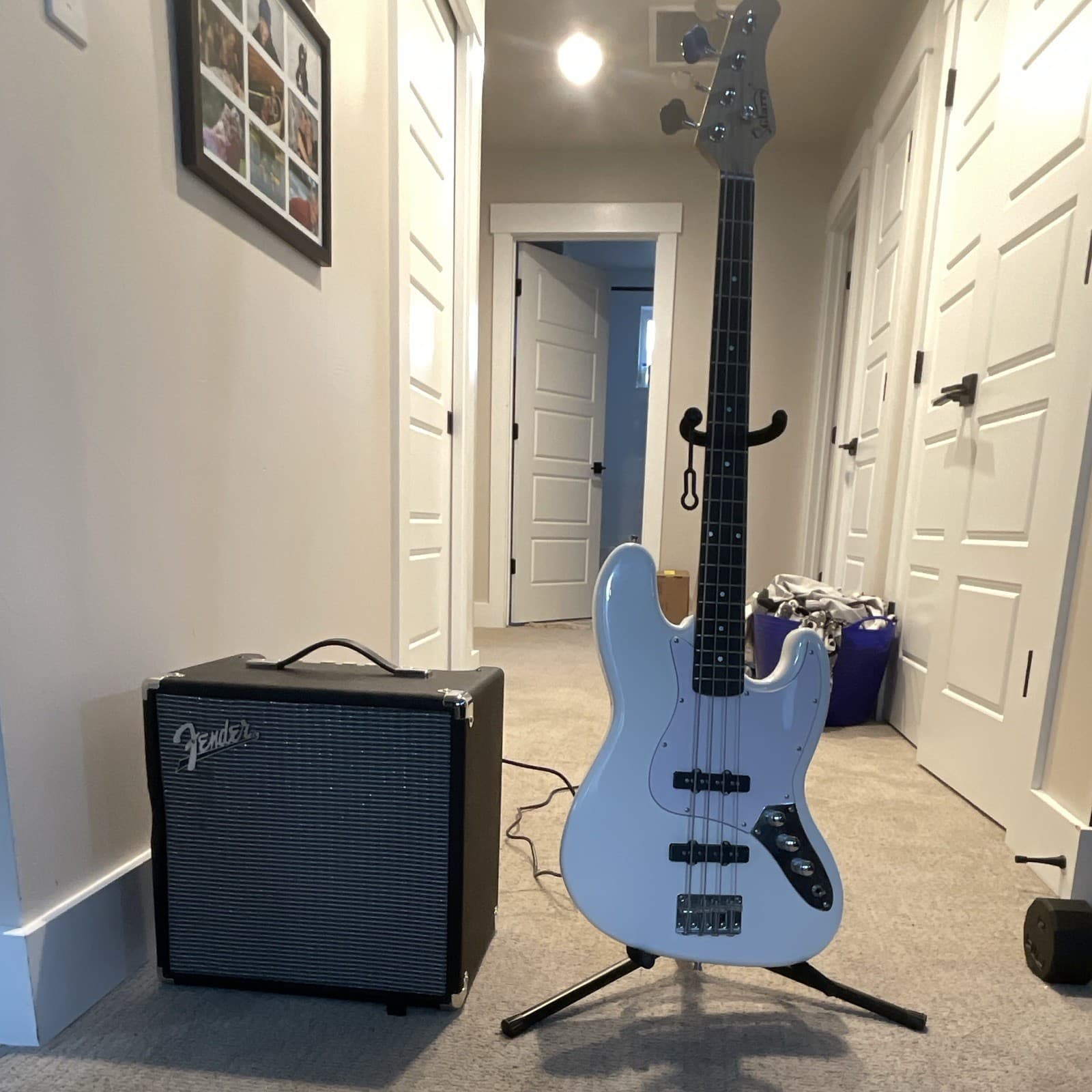 Glarry Jazz Bass 4-String Electric jazz Bass Guitar + Amp Fender Rumble25