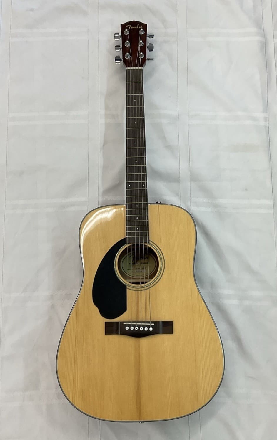 fender cd-60s acoustic guitar