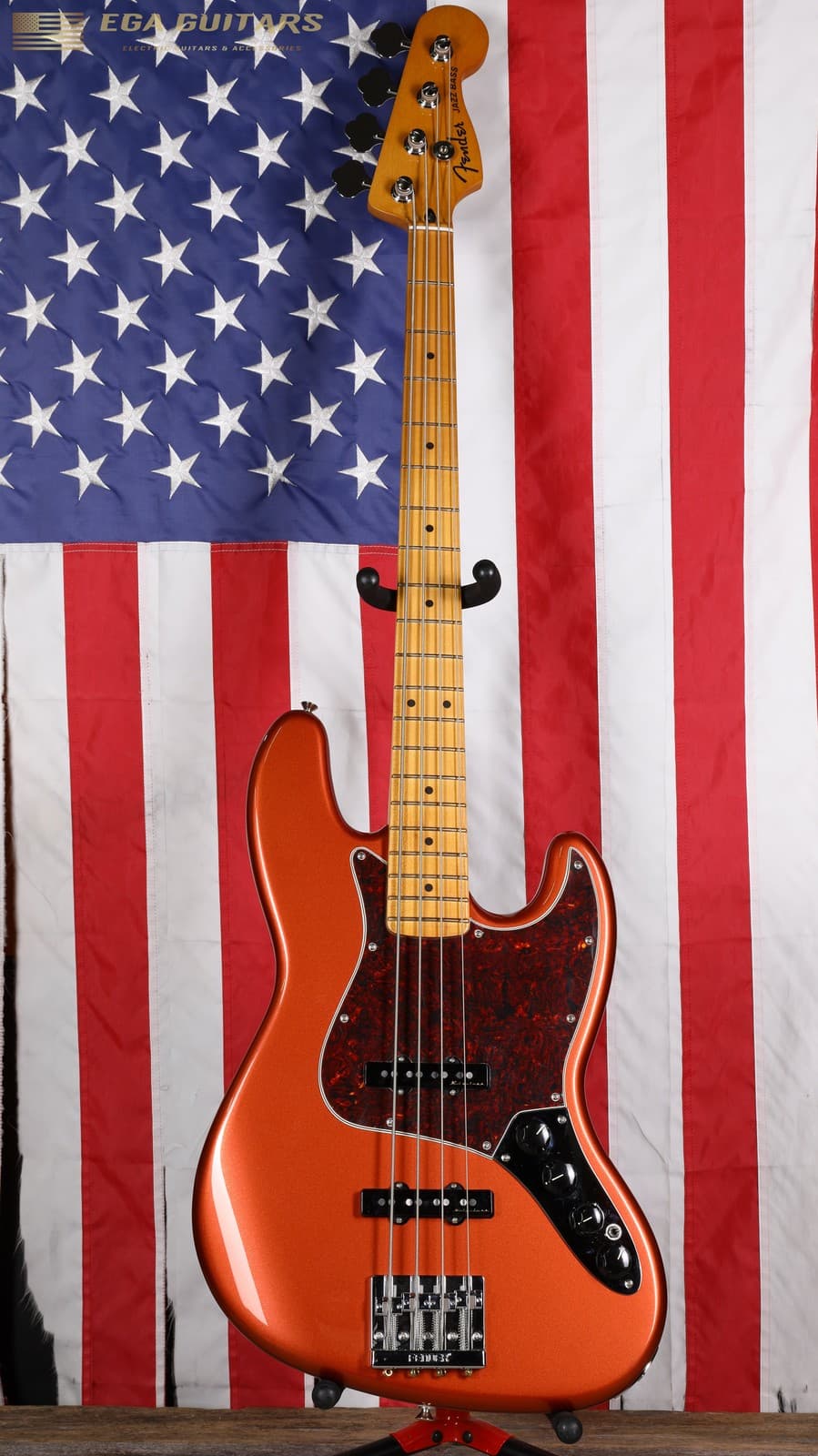 Fender Player Plus Active Jazz Bass - Aged Candy Apple Red