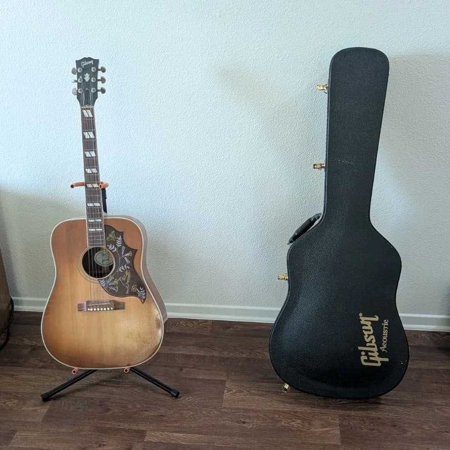 Gibson Hummingbird Dreadnought Acoustic Guitar 6 String Brown w/ Case