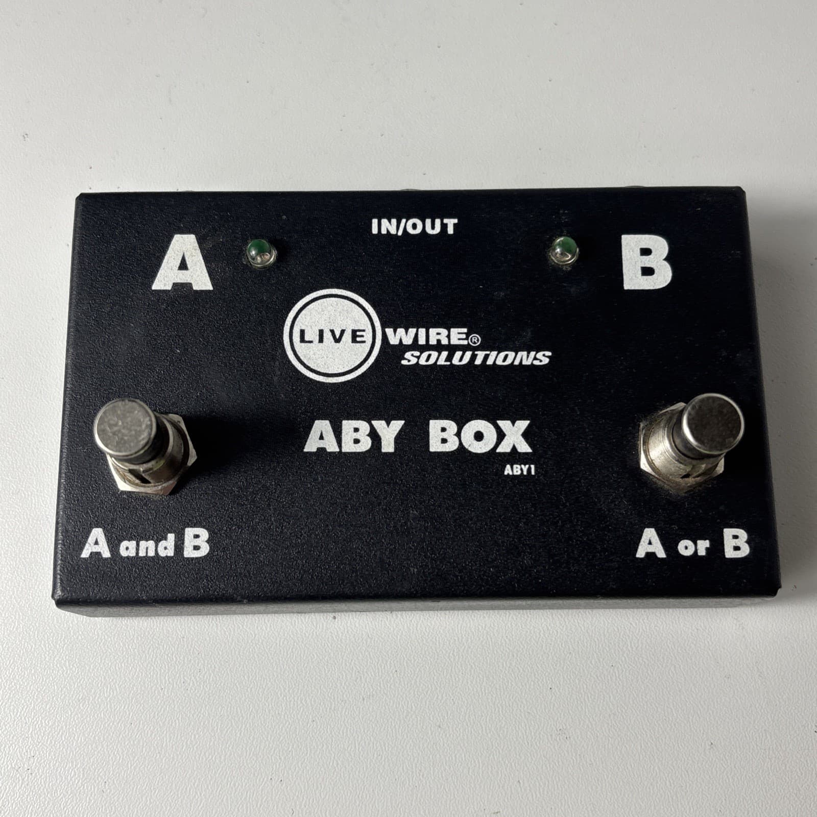 Live Wire Solutions ABY Box ABY1 Guitar Instrument Selector