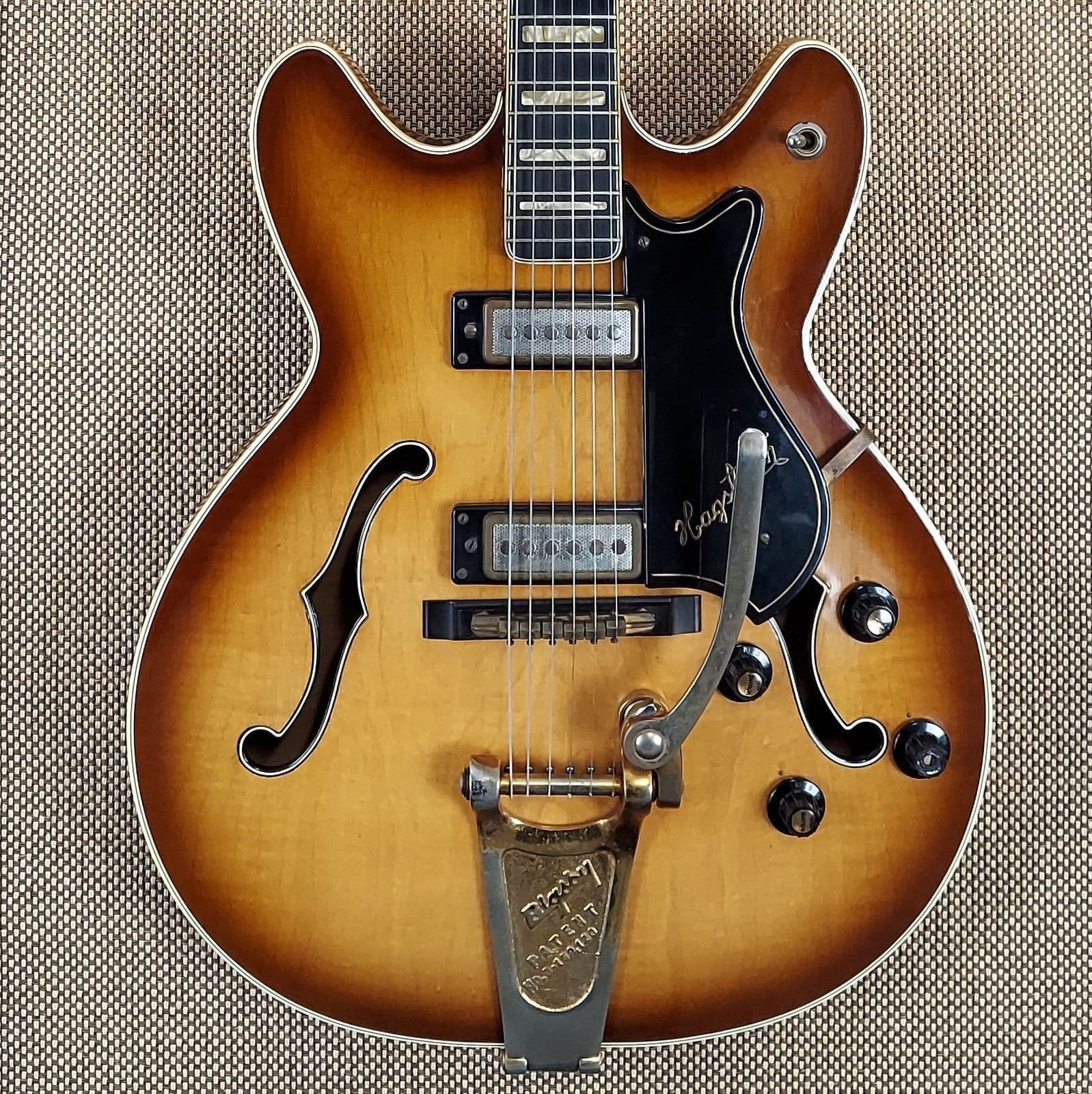 1966 Hagstrom Viking II Gold Factory Bigsby Great Vintage Guitar (155)