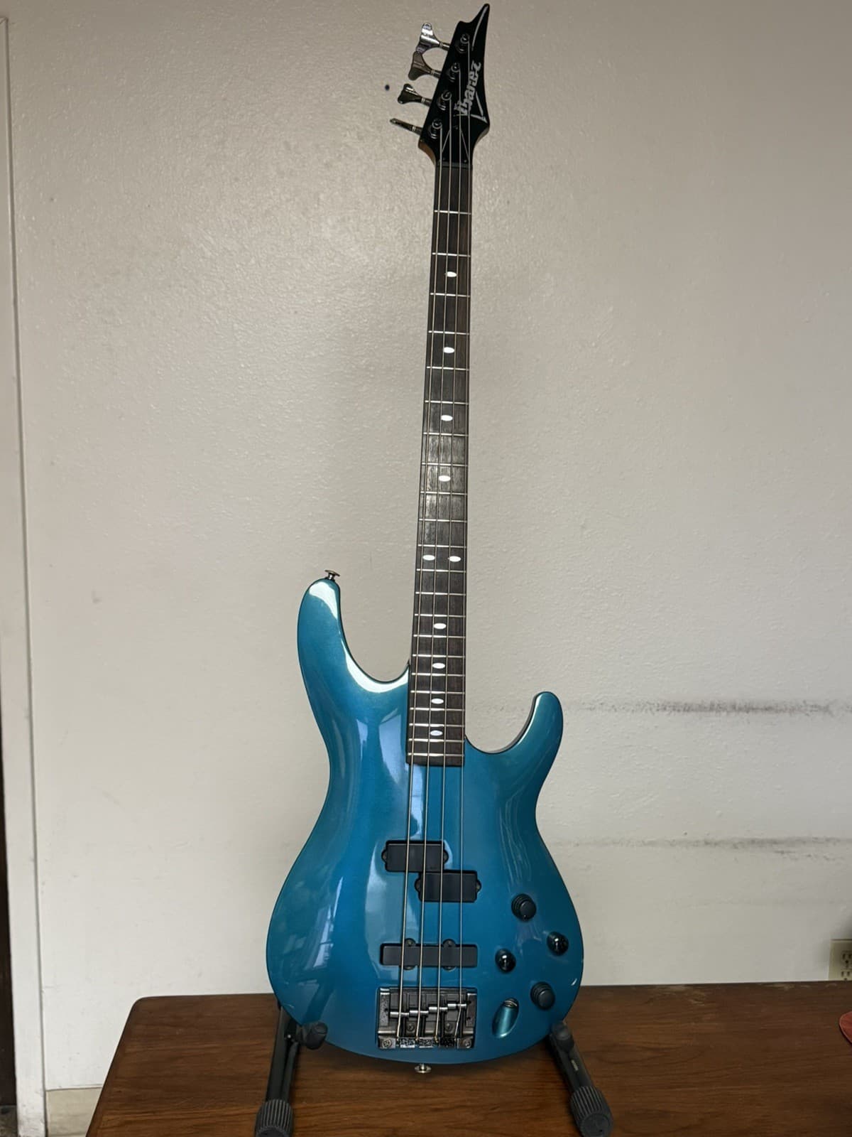 Electric Bass Guitar Ibanez SB1200S jewel blue