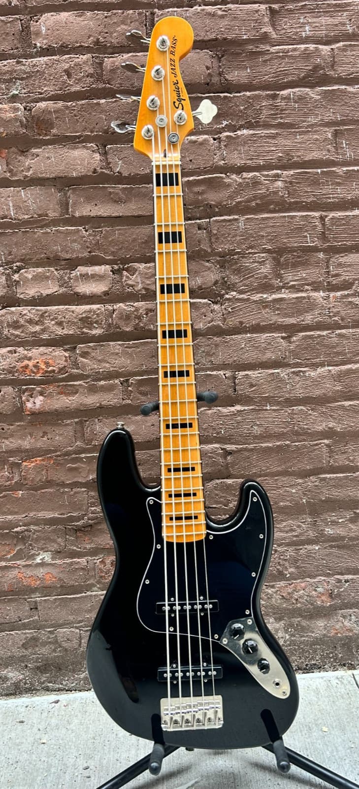 Squier Classic Vibe '70s Jazz Bass V, 5 STRING - Black