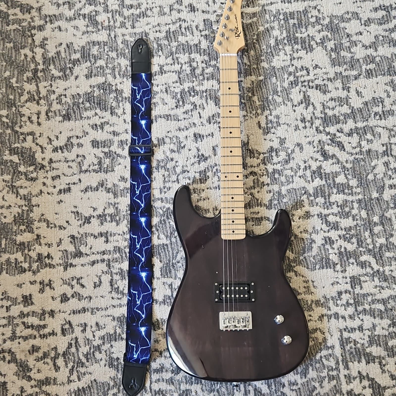 Electric Guitar Dark Brown Body Maple Neck 6-String w/ Strap(missing 1 string)