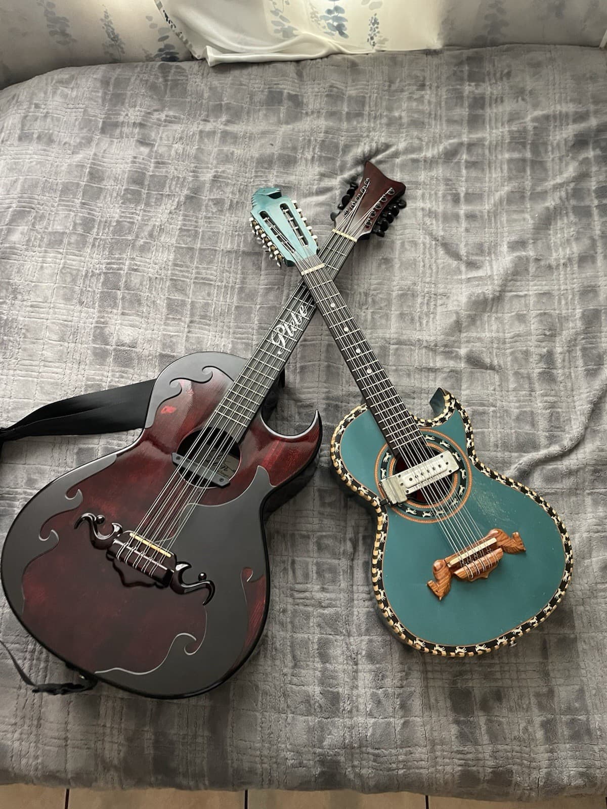 Banjo Quintos , red & Blue mini , Hard Cases Included,