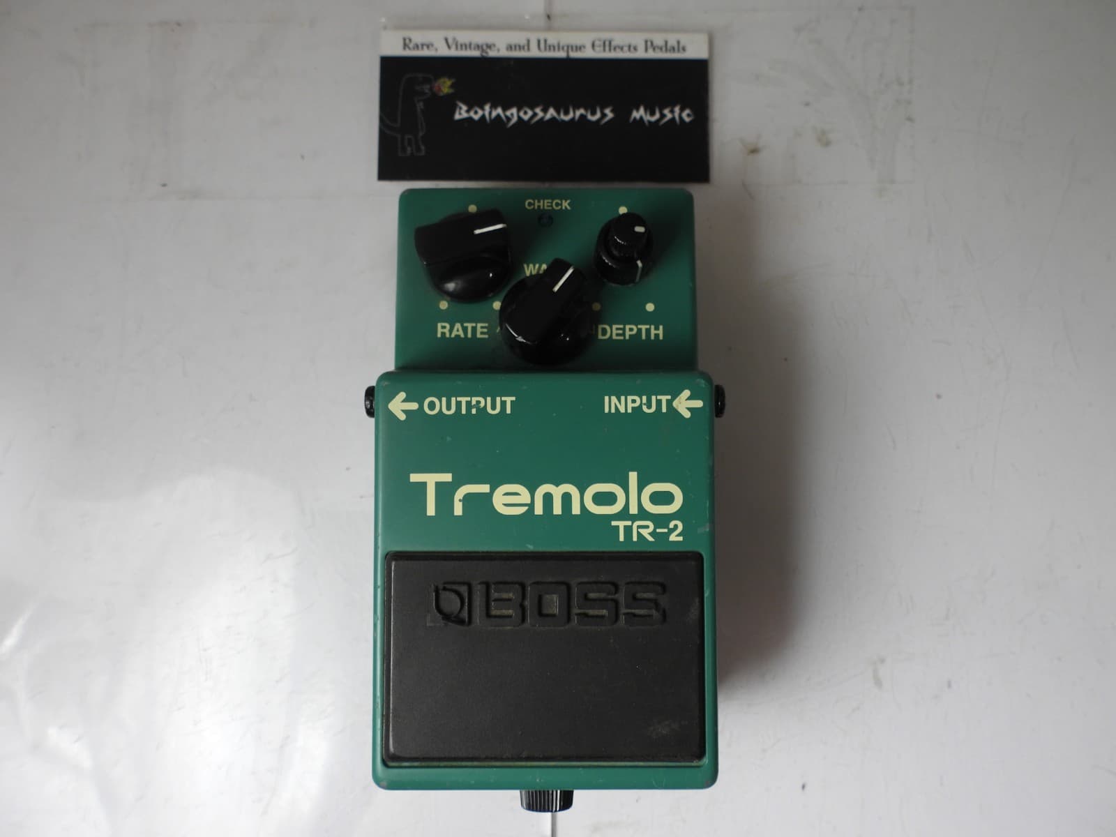 Boss TR-2 Tremolo Guitar Effects Pedal w/Keeley Mod Modded Modified Free USA S&H