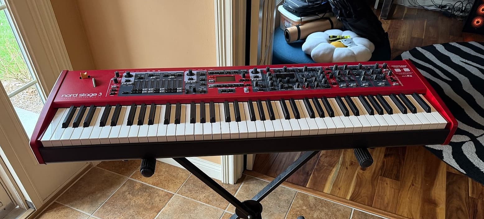 Nord Stage 3 Keyboard 76-Key Hammer Action Portable Piano/Organ/Synthesizer