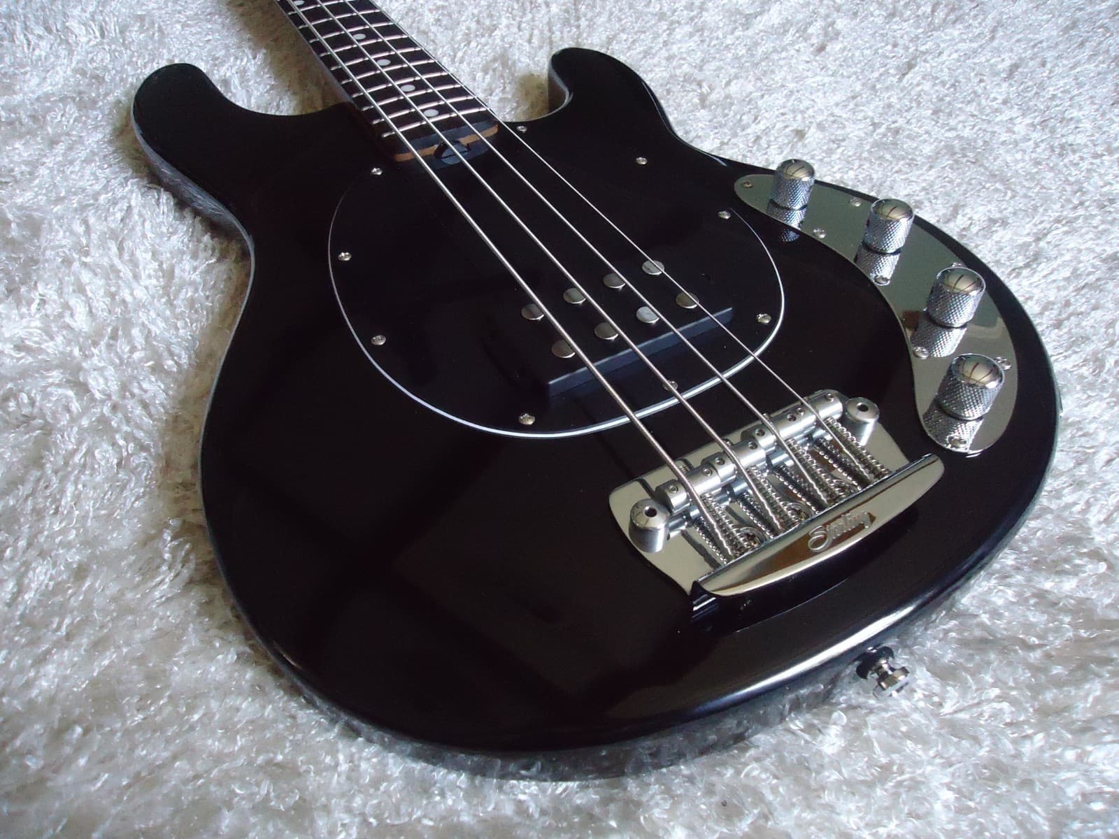Sterling by Music Man Stingray Ray34 H Gloss Black Bass Guitar.