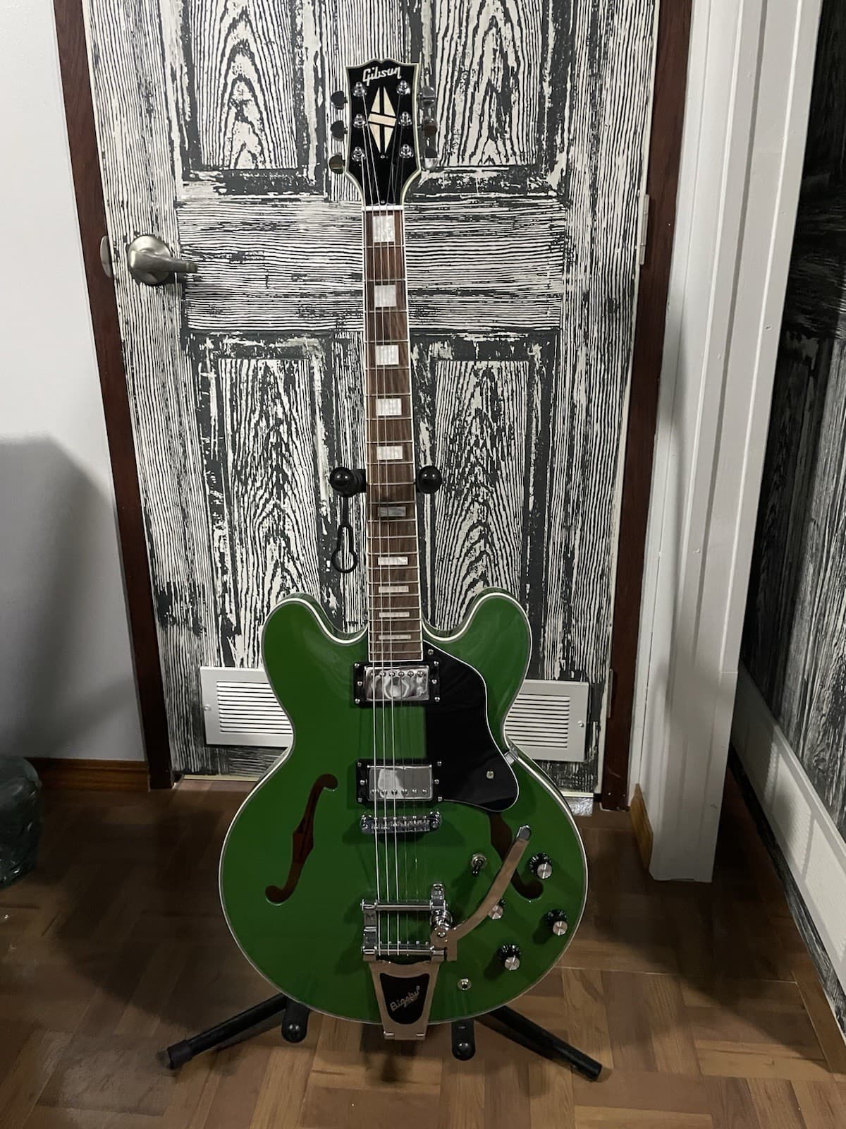 ES-355 CHIBSON SEMI-HOLLOW BODY ELECTRIC GUITAR GIBSON COPY BRAND NEW!!!