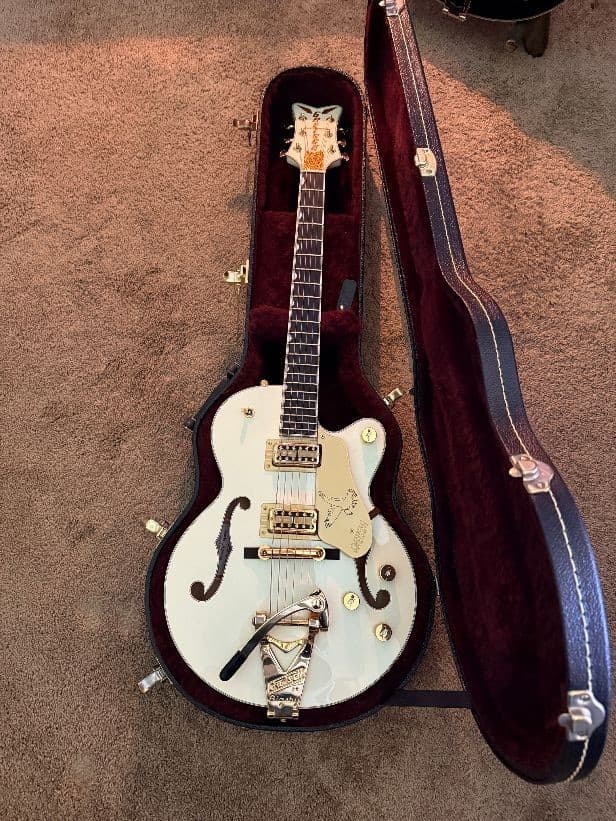 2016 Gretsch White Falcon Jr Limited Edition G6112TCB-WF-LTD16