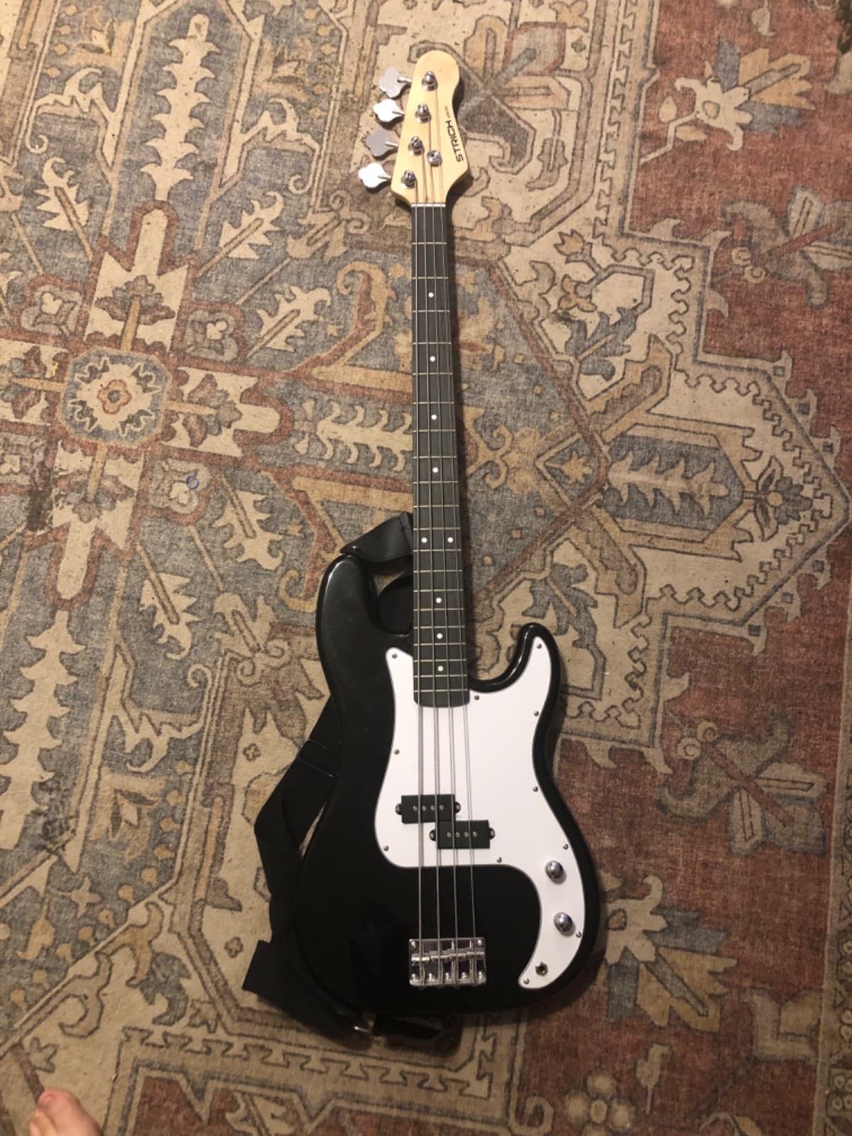 bass guitar 4 string