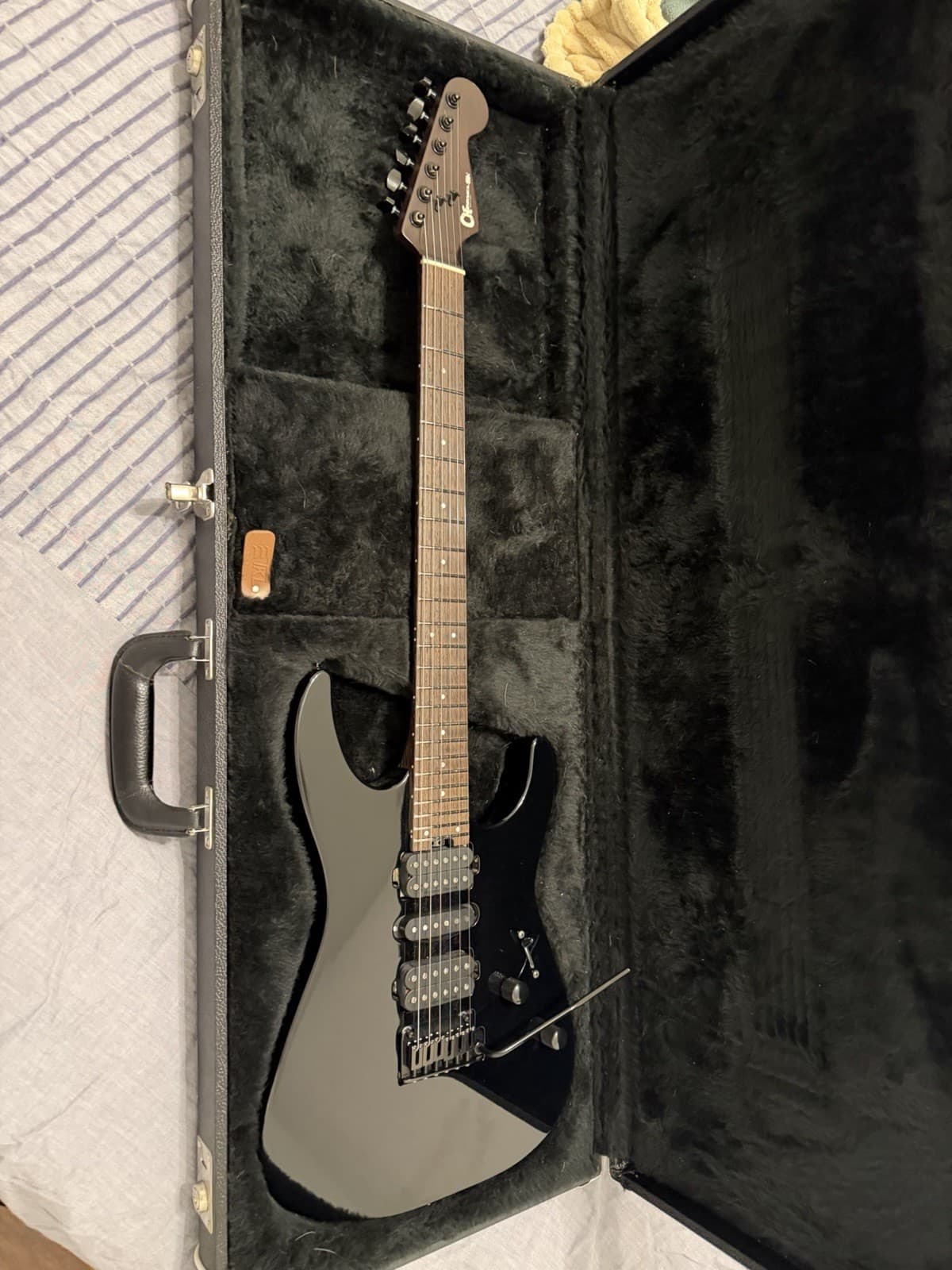 Charvel MJ DK24 HSH 2PT W Mahogany Black w/Wenge FB