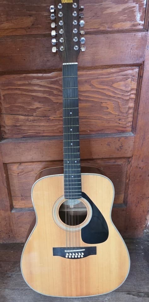Vintage Guitar Yamaha FG - 312 11