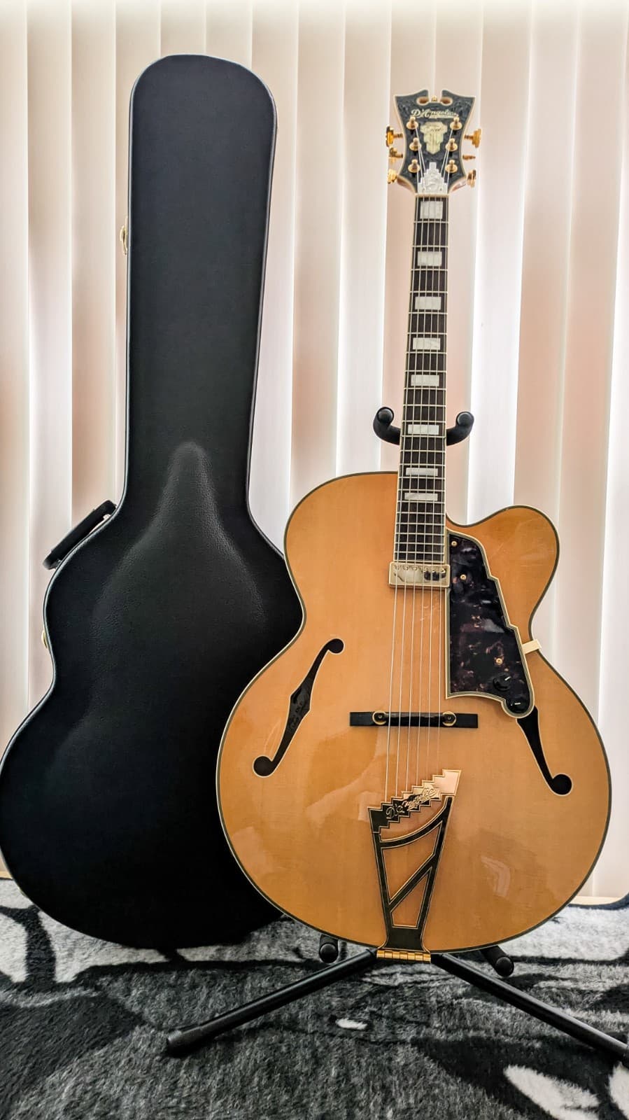 D'Angelico EXL-1 Archtop Jazz Guitar 2016 Korea Natural Finish – Excellent Cond.