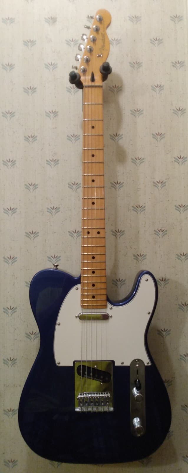 FENDER TELECASTER "SATURDAY NIGHT SPECIAL" TELE "PLAYER SERIES" LIMITED EDITION!