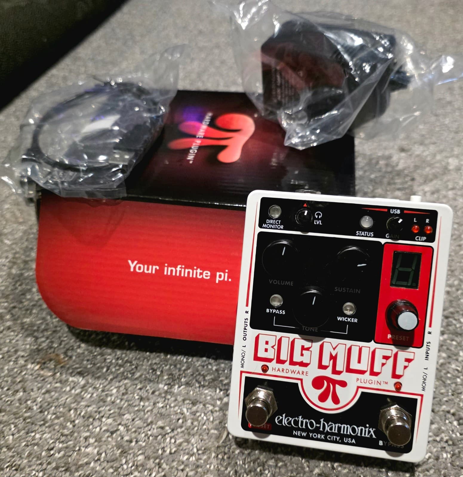 Electro-Harmonix EHX Big Muff Pi Hardware Plugin Guitar Pedal Ram's Head Wicker