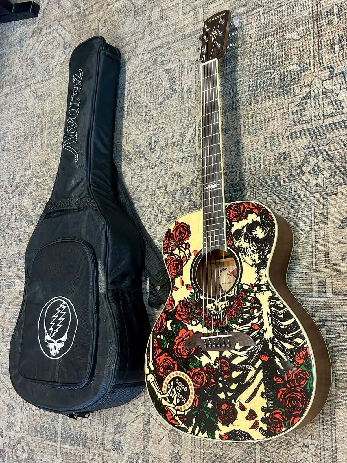 Alvarez AF60GD - Roses Grateful Dead Guitar Limited Edition 1/400