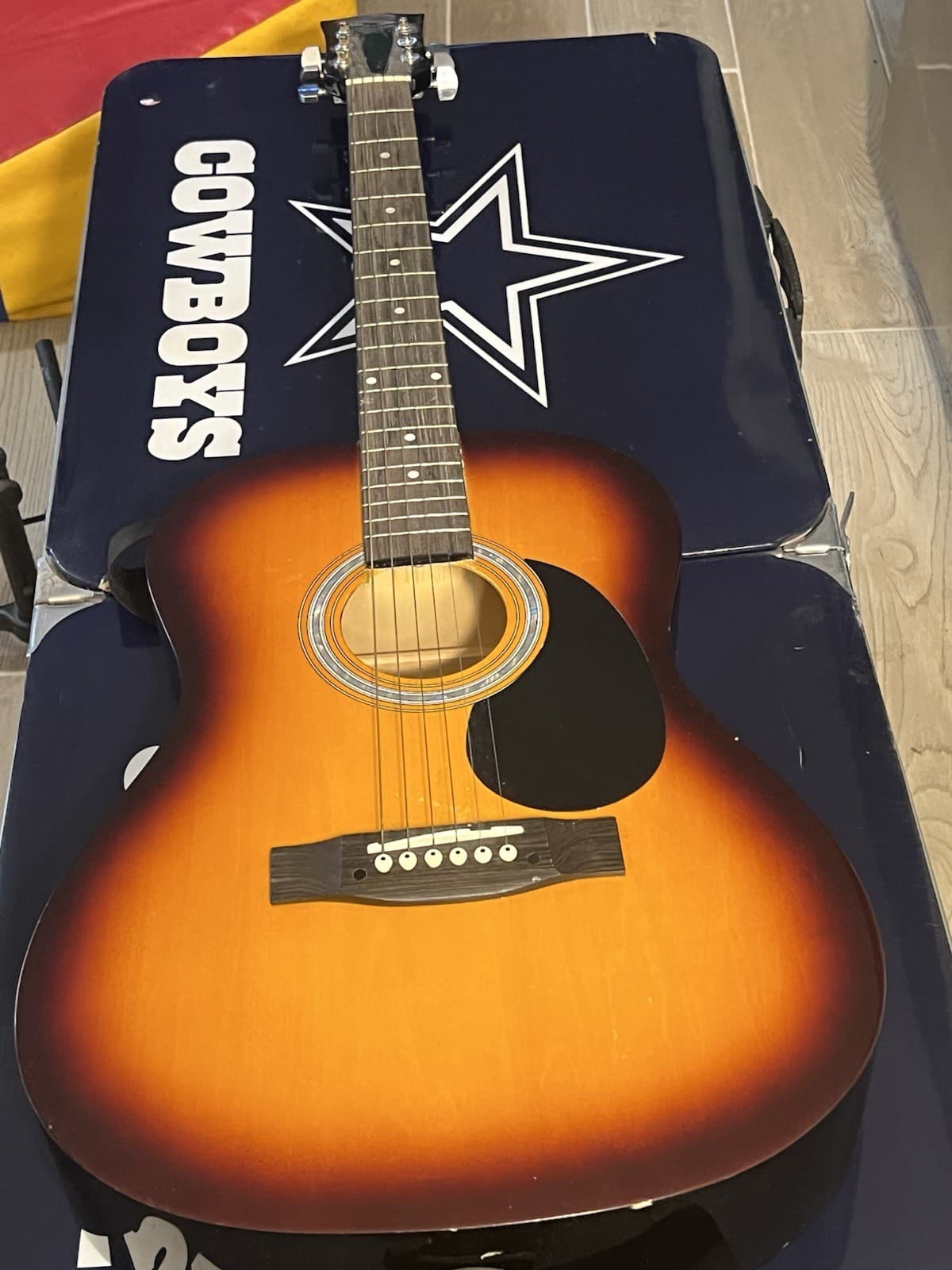 Martin Smith W-110-SB-PK Dreadnought Acoustic Guitar Sunburst 6 String w/ Strap