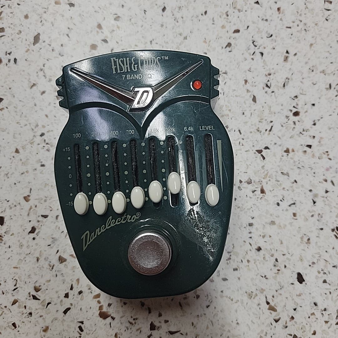 Danelectro Fish & Chips DJ-14 7-Band EQ Guitar Effects Pedal