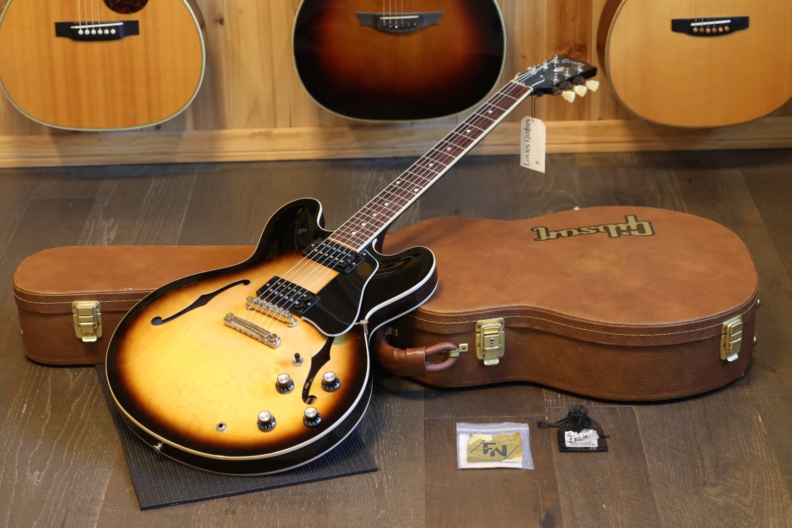 2022 Gibson ES-335 Dot Semi-Hollow Electric Guitar Sunburst Gloss + OHSC