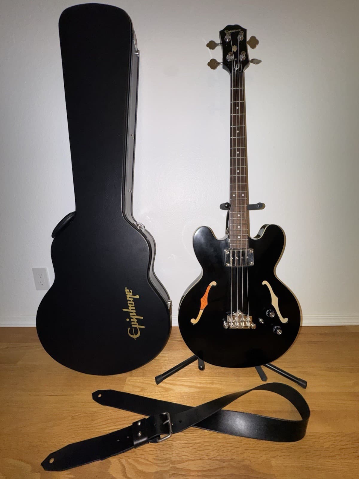Epiphone Rivoli Semi-Hollow Body Bass Guitar with Case