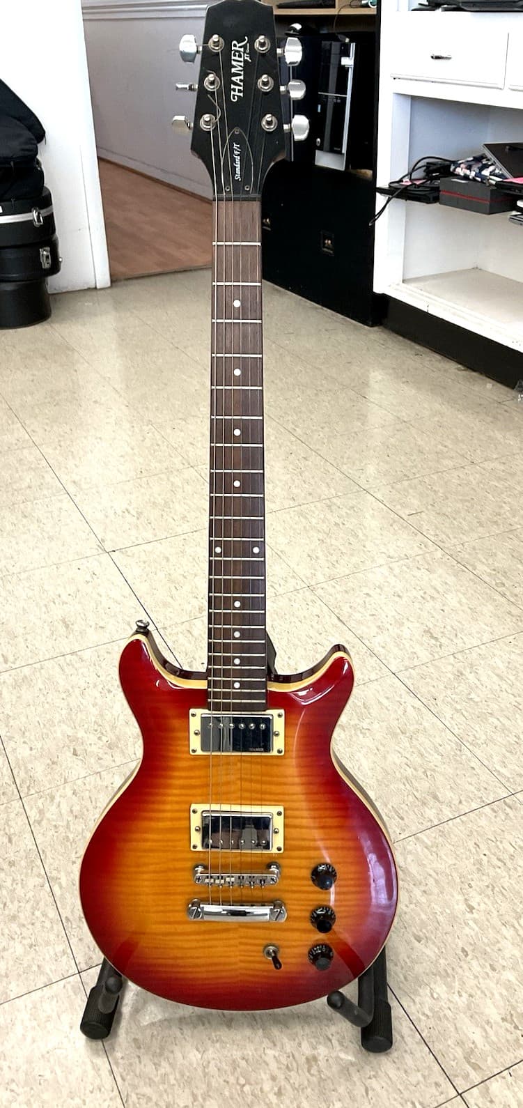 Hamer XT-Series Cherry Sunburst Electric Guitar