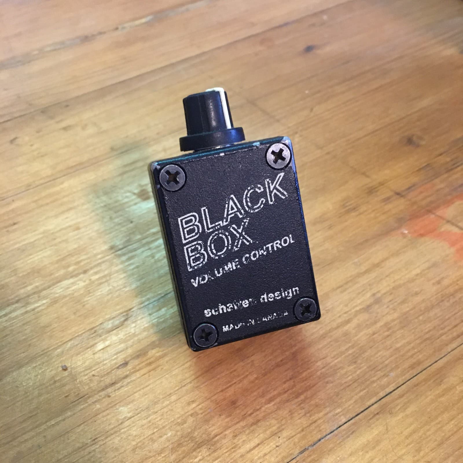Guitar Passive Volume Control - Black Box by Schatten Design