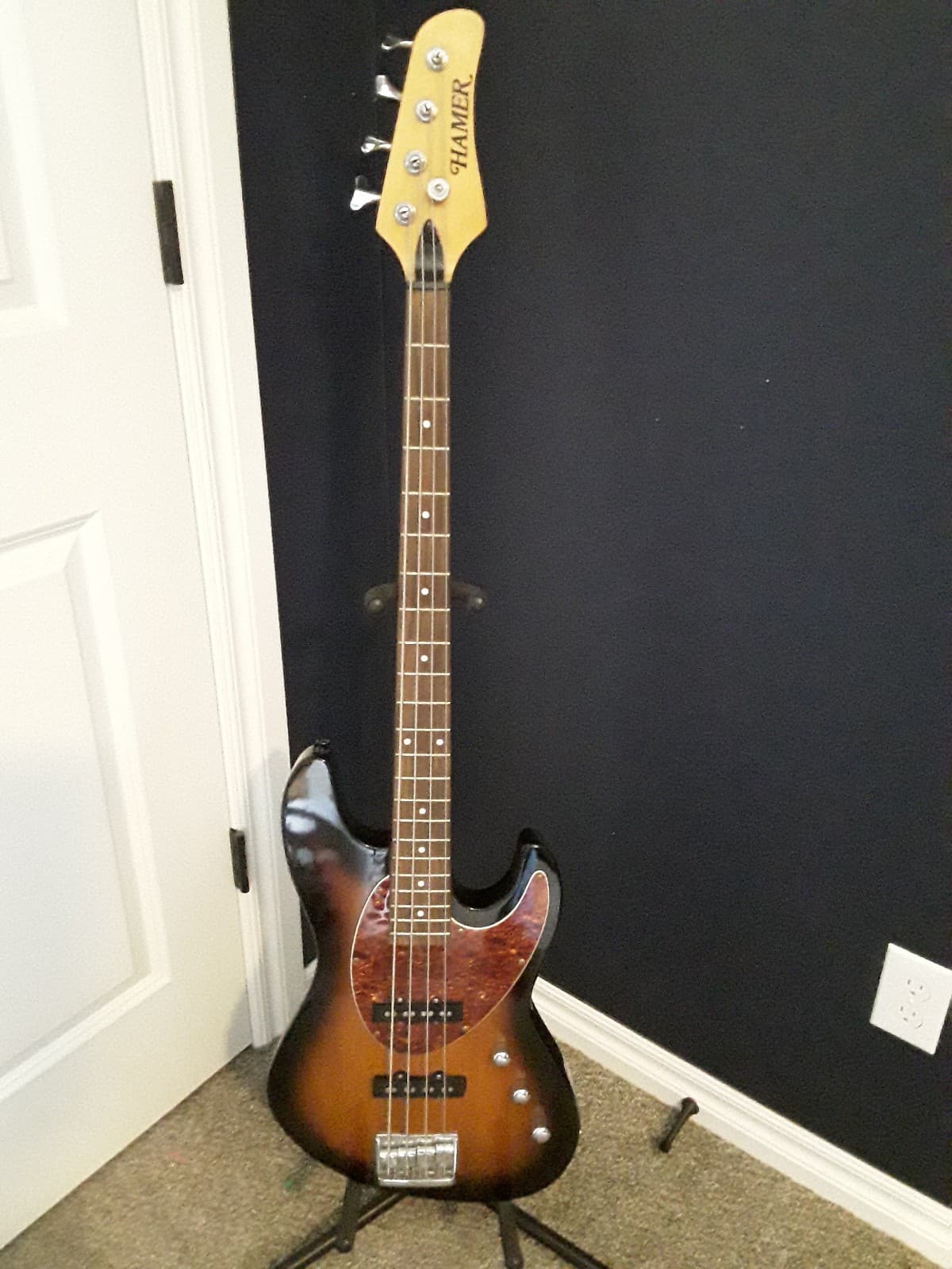 Hamer bass guitar Tobaco Sunburst Made in Korea