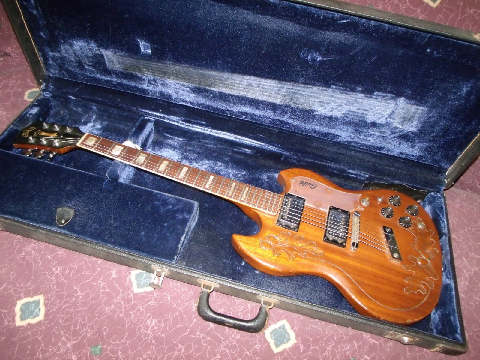 Vintage 1975 Guild S-100 Polara Carved Acorn-top electric guitar VG w.OHC