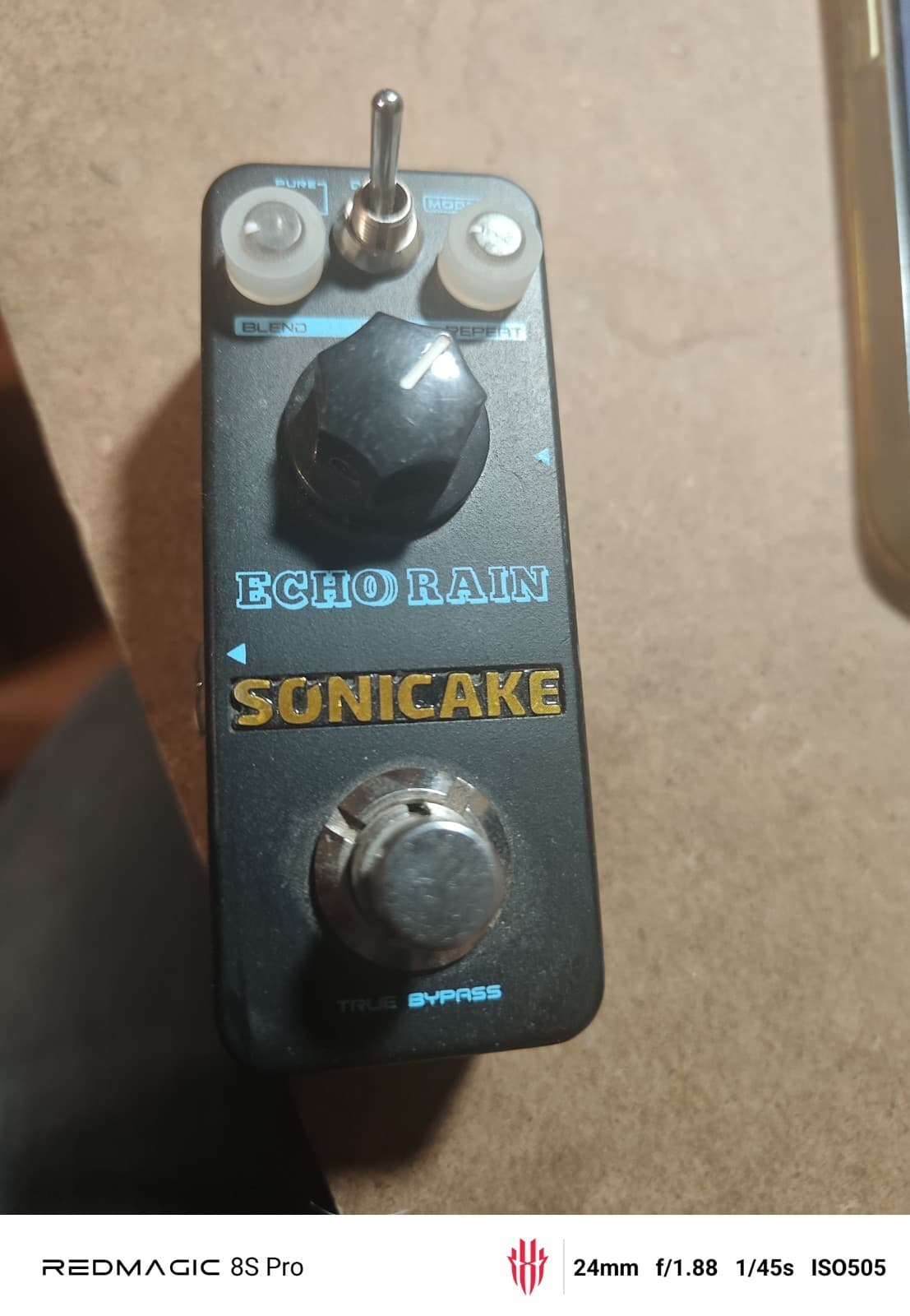 Guitar Effects Pedal Echo Rain Analog-Style Hybrid Digital Delay