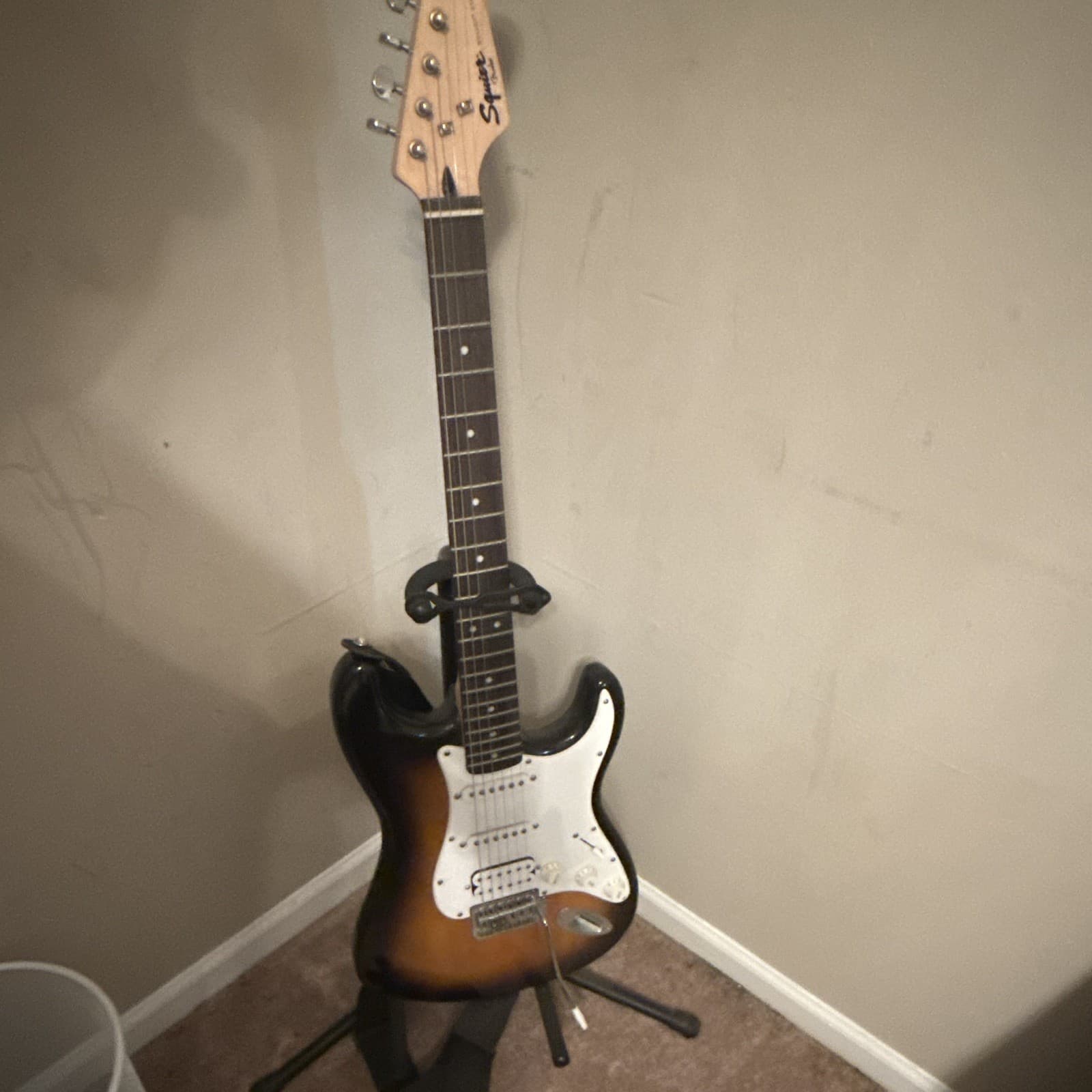 Squier Bullet Strat Sunburst Solid Body 6-String Right-Handed Electric Guitar