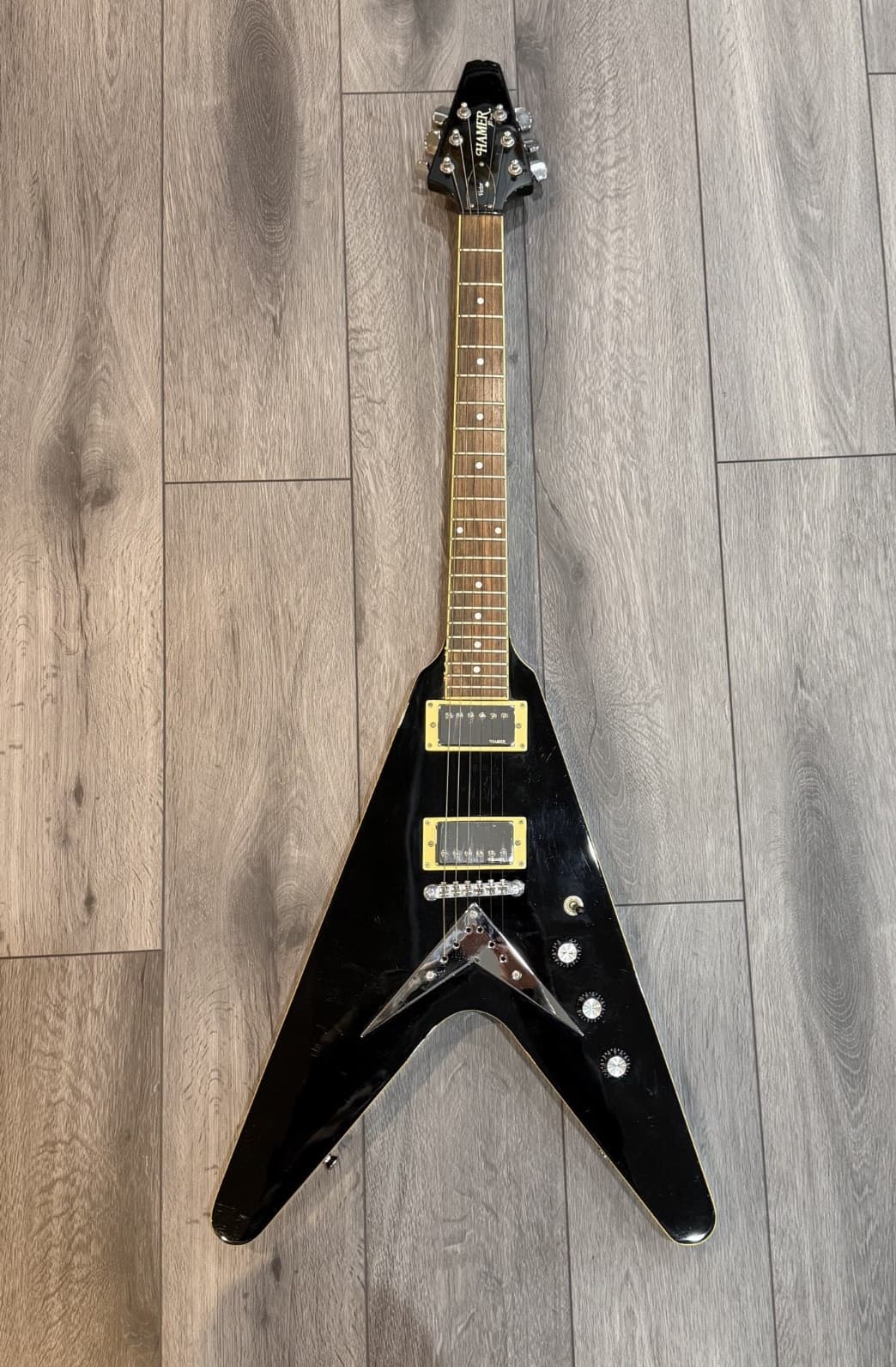 Hamer Vector XT Flying V Guitar - 2005 - Black - Very Nice