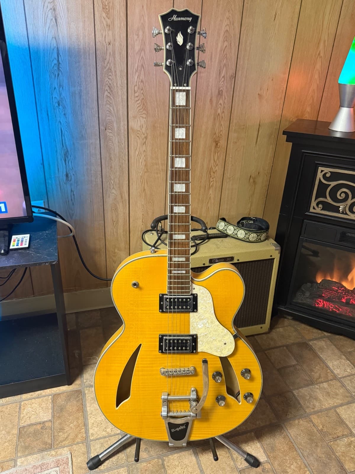 Harmony Electric Guitar H622 knock off hollow body with Bigsby